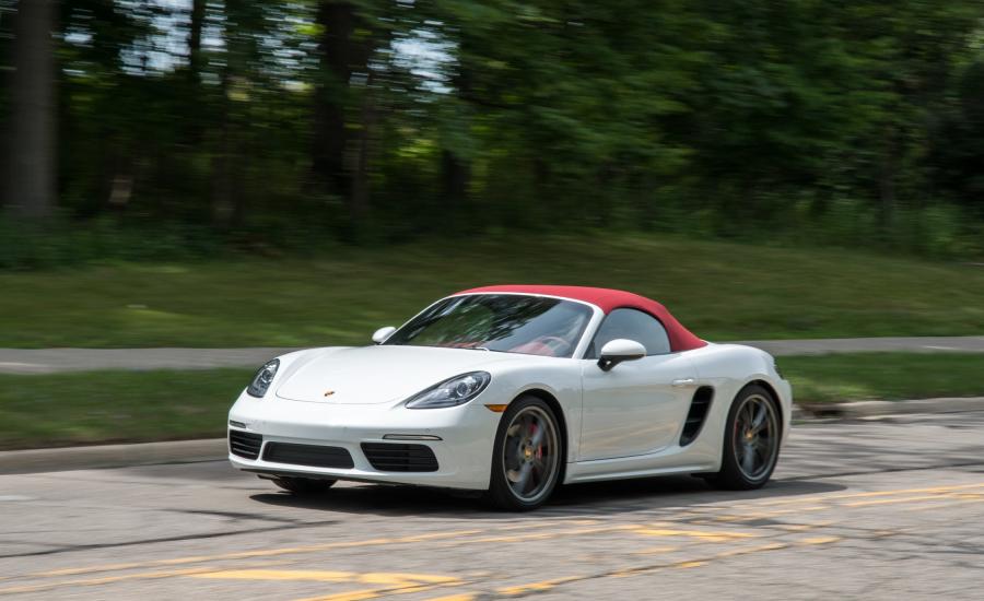  Porsche 718 Boxster S 2016 года  (NA) (фото 6 из 31)